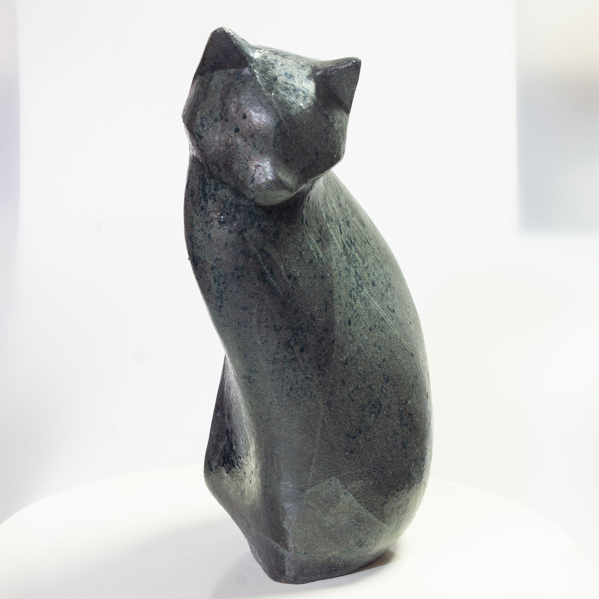 Sitzende Katze - schwarz